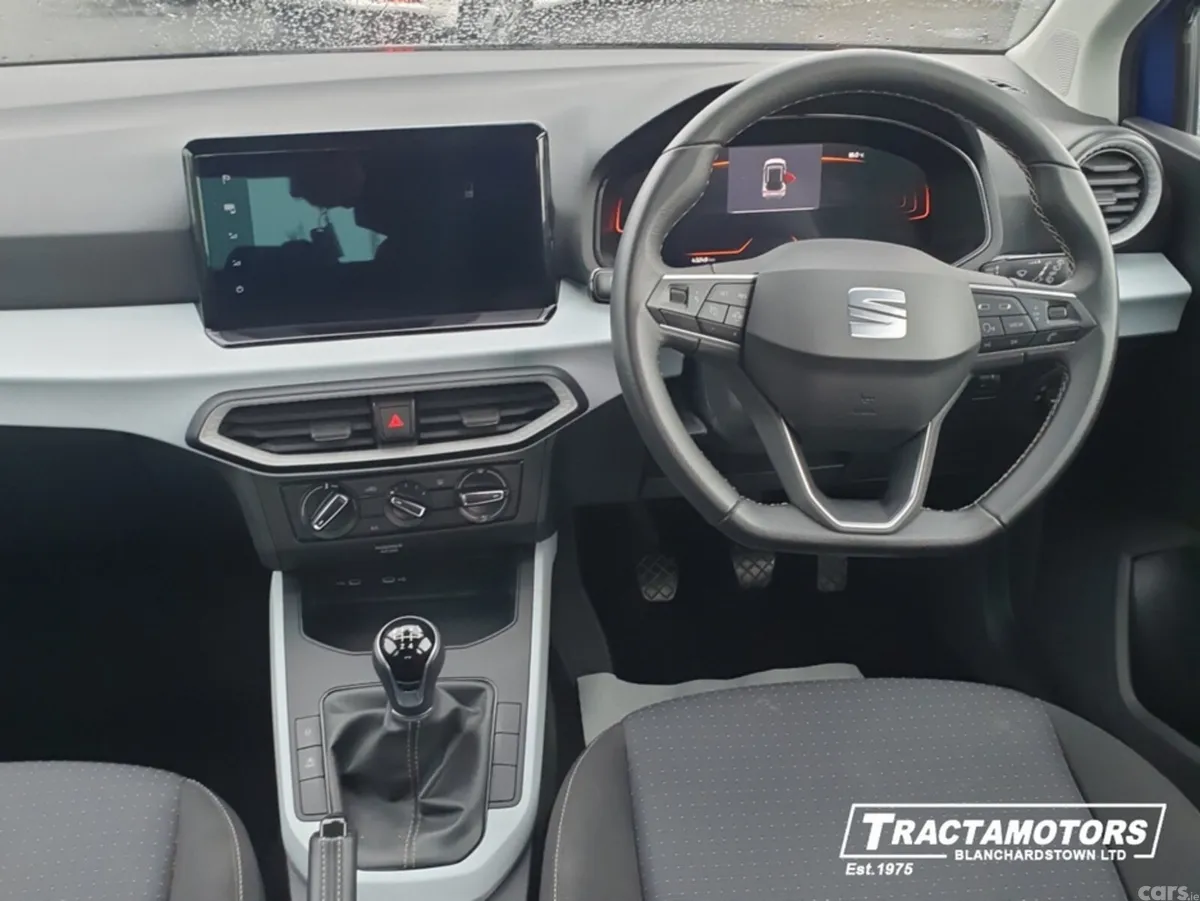 SEAT Arona Hatchback, Petrol, 2024, Blue