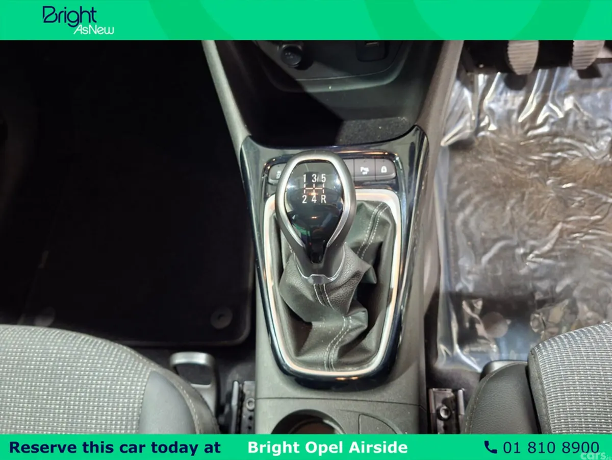 Opel Crossland SPORT 1.2 83PS-PET-5SP 5DR, Swords