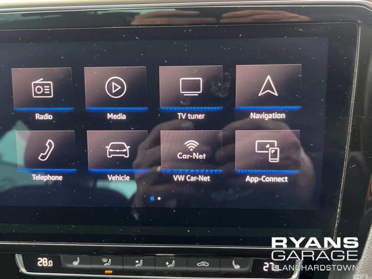 Volkswagen Passat Saloon, Petrol, 2018, Brown