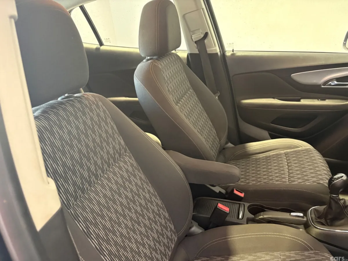 Opel Mokka Hatchback, Diesel, 2015, Black