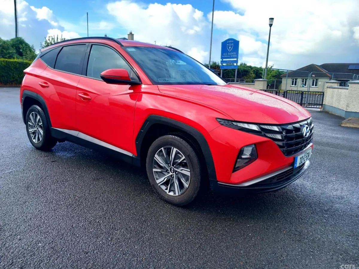 Hyundai Tucson MPV, Petrol Hybrid, 2021, Red