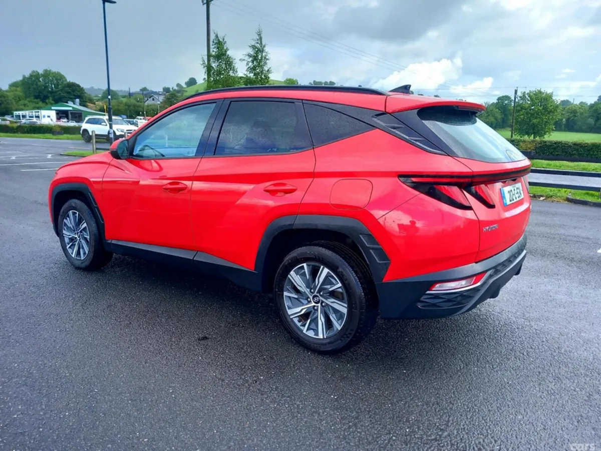 Hyundai Tucson MPV, Petrol Hybrid, 2021, Red