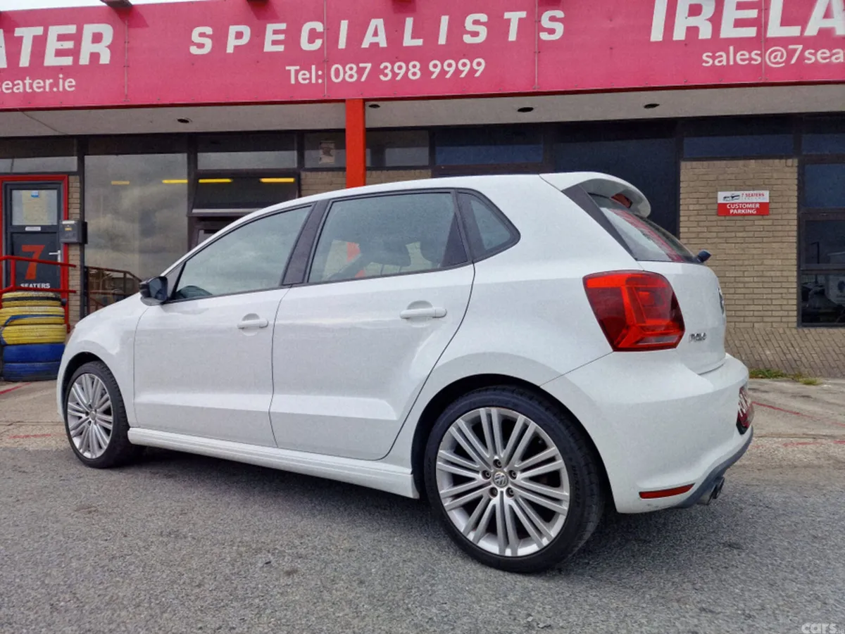 Volkswagen Polo Hatchback, Petrol, 2016, White