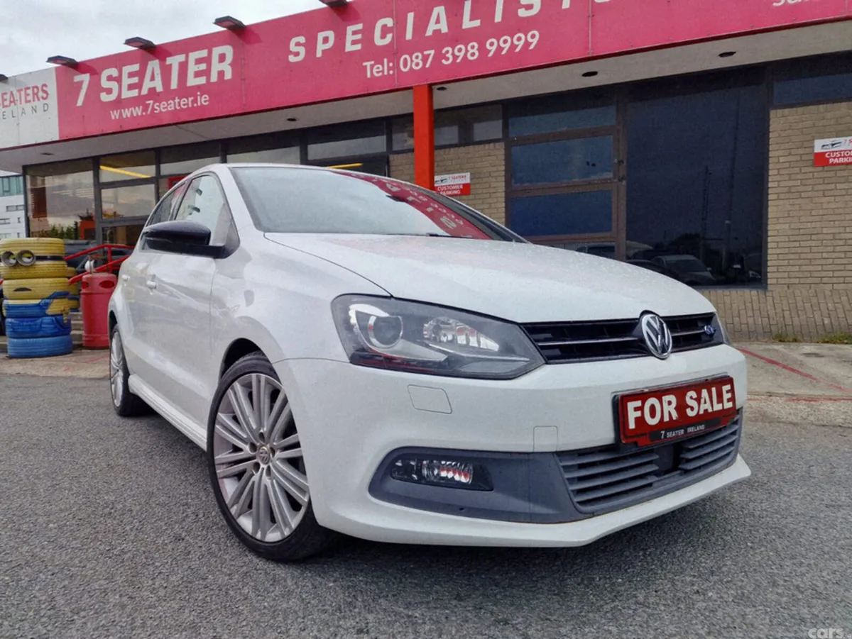 Volkswagen Polo Hatchback, Petrol, 2016, White
