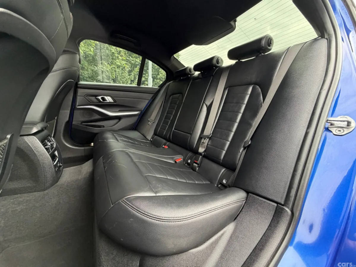 BMW 3-Series Saloon, Petrol Plug-in Hybrid, 2019, Blue