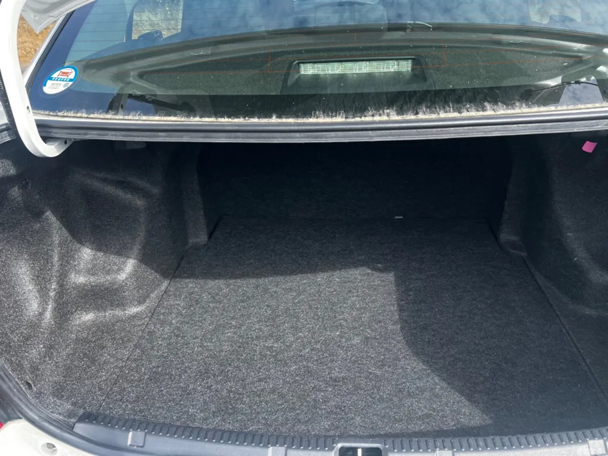 Toyota Corolla Saloon, Petrol Hybrid, 2020, White