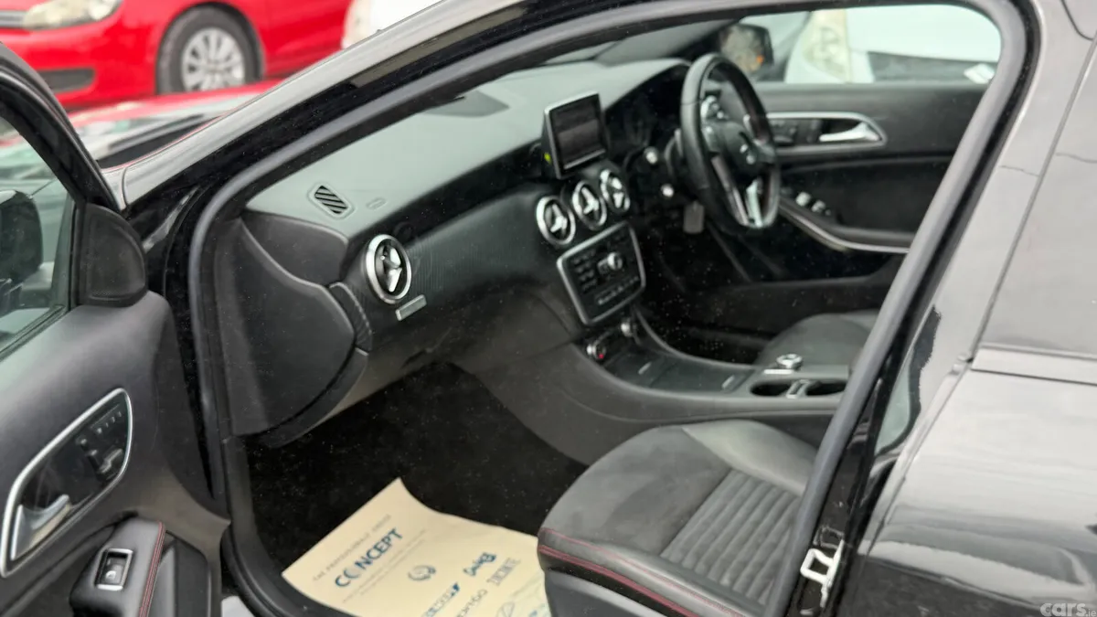 Mercedes-Benz A-Class Hatchback, Petrol, 2014, Black