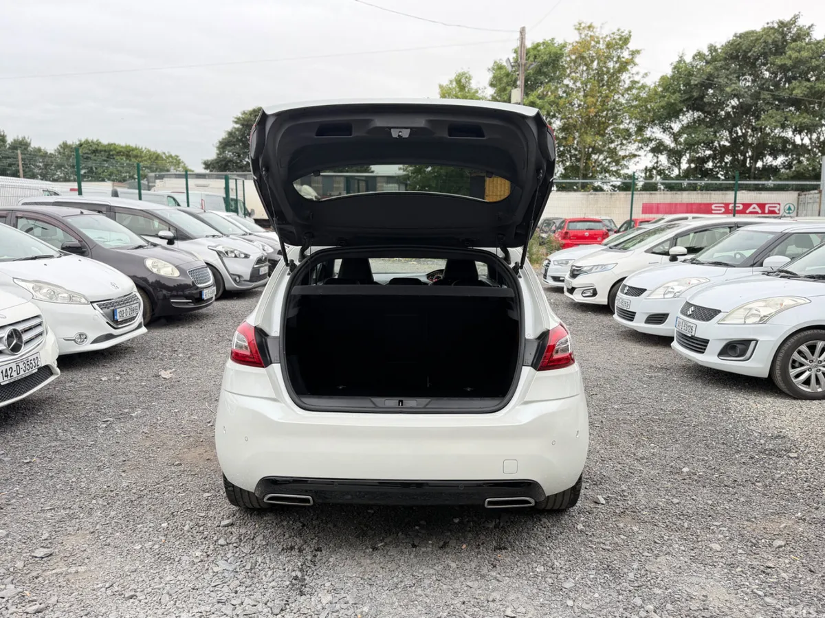 Peugeot 308 Hatchback, Petrol, 2016, White