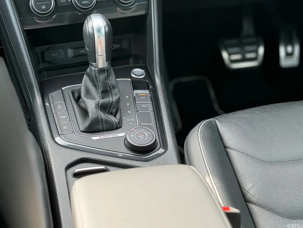 Volkswagen Tiguan SUV, Diesel, 2019, White
