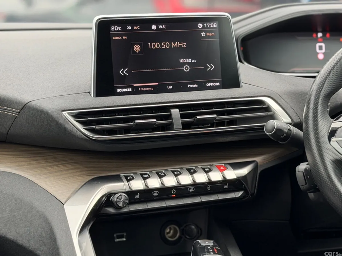 Peugeot 3008 SUV, Diesel, 2021, Blue