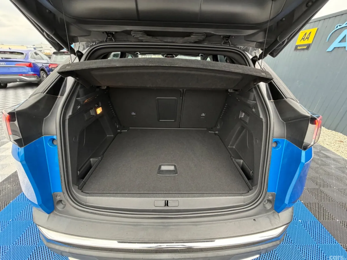 Peugeot 3008 SUV, Diesel, 2021, Blue