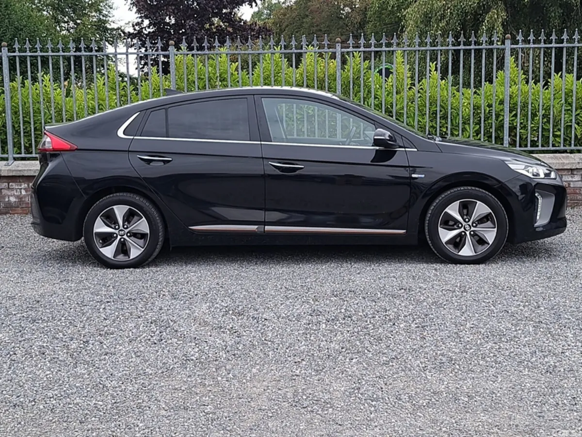 Hyundai IONIQ Hatchback, Electric, 2019, Black