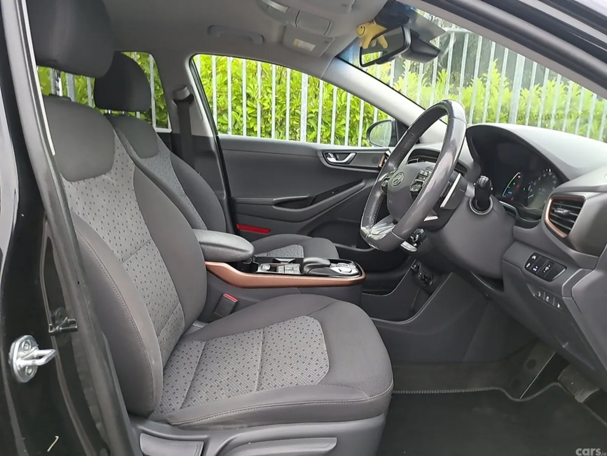Hyundai IONIQ Hatchback, Electric, 2019, Black