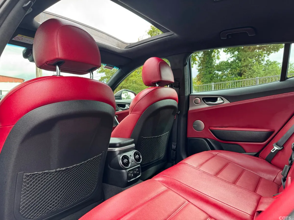 Kia Stinger Hatchback, Diesel, 2019, Red