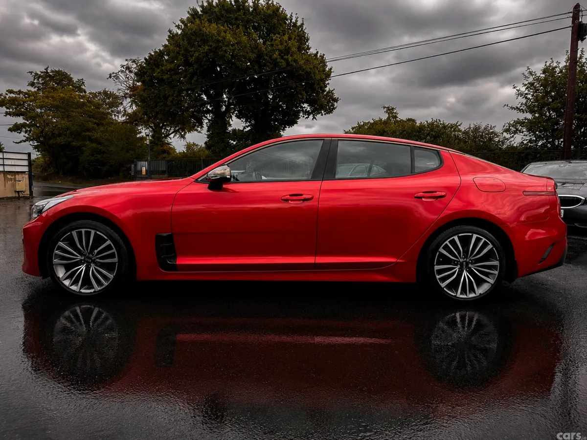 Kia Stinger Hatchback, Diesel, 2019, Red