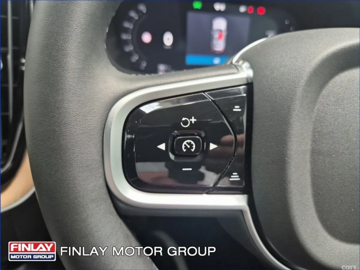 Volvo XC60 SUV, Petrol Plug-in Hybrid, 2026, Black