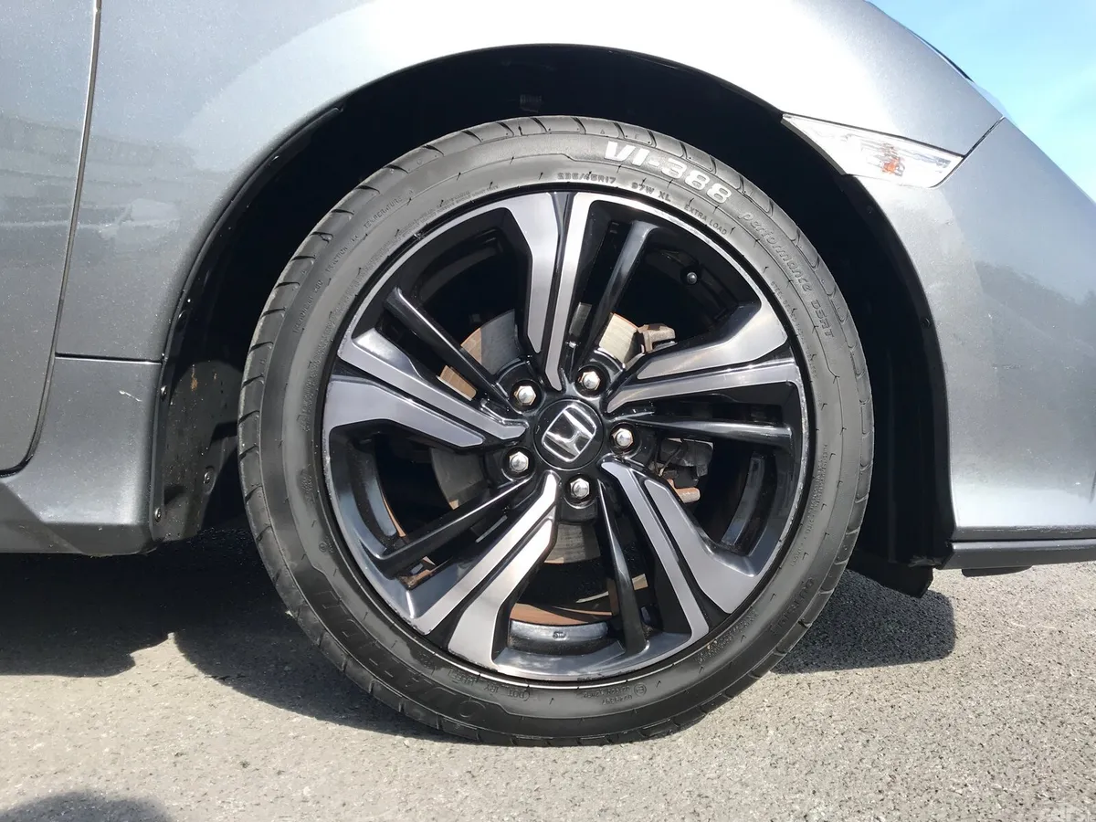 Honda Civic Hatchback, Petrol, 2018, Grey