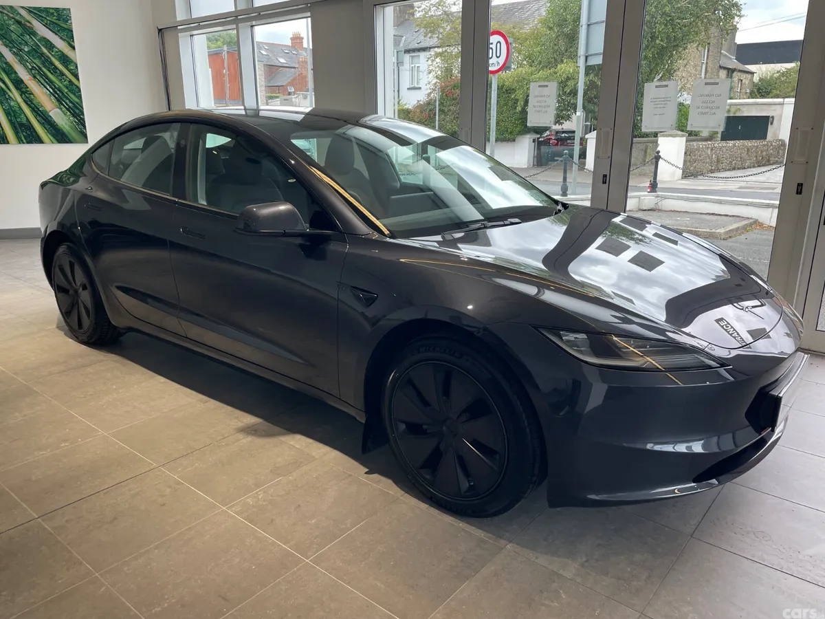 Tesla Model 3 Saloon, Electric, 2026, Grey