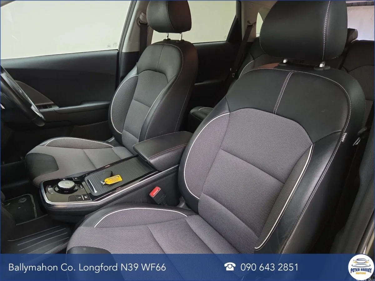 Kia e-Niro SUV, Electric, 2022, Grey