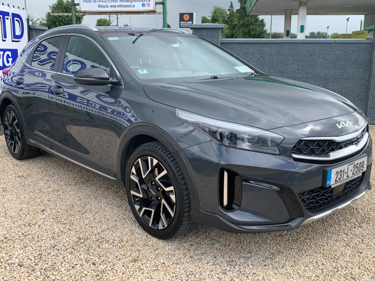 Kia XCeed Hatchback, Petrol Plug-in Hybrid, 2023, Grey