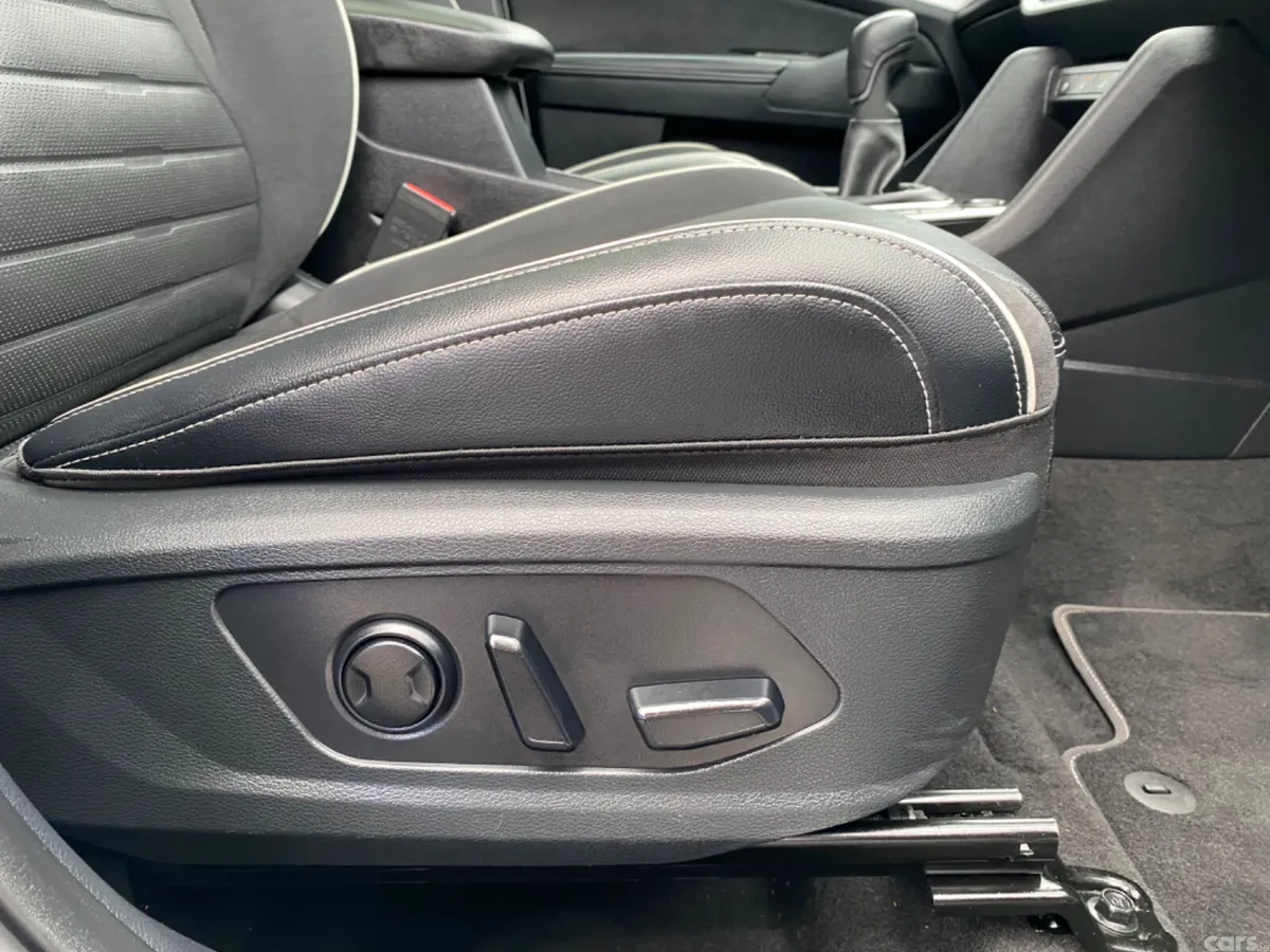 Kia Sportage SUV, Diesel Hybrid, 2025, White