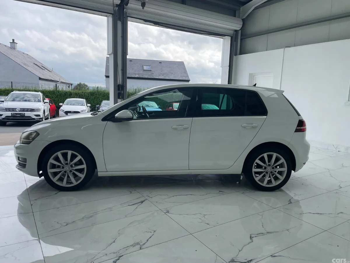 Volkswagen Golf Hatchback, Petrol, 2017, White