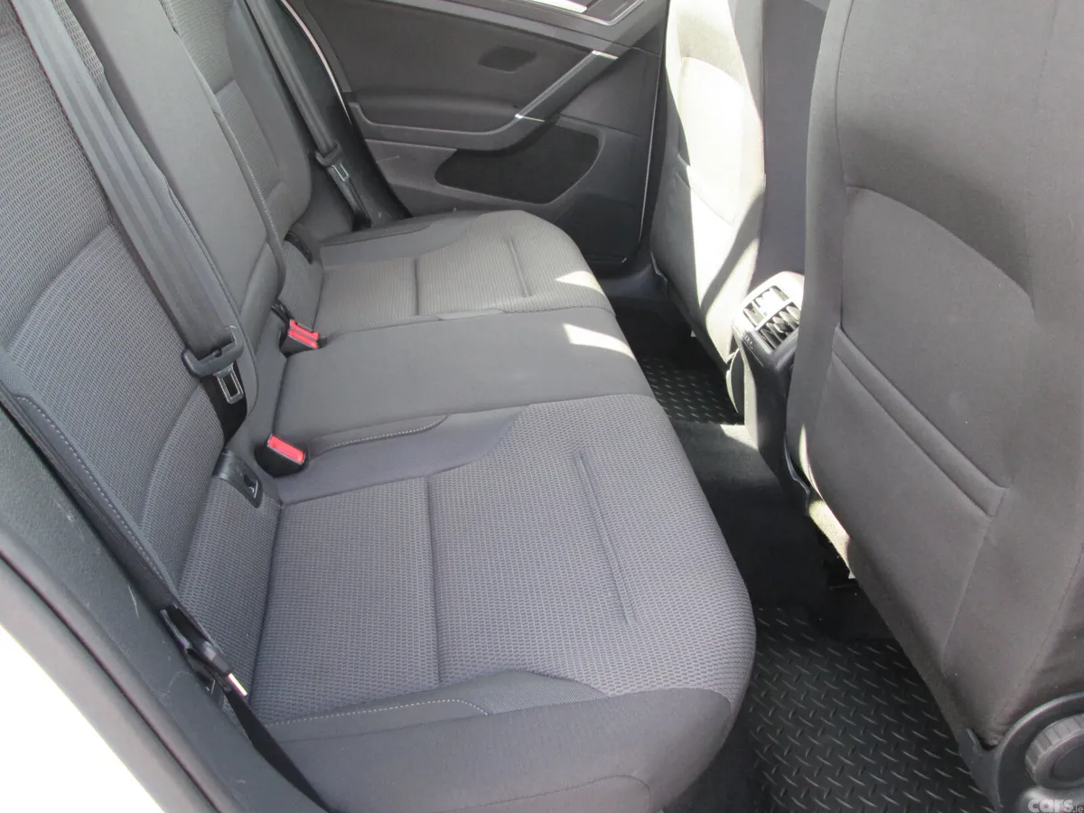 Volkswagen Golf Estate, Diesel, 2019, White