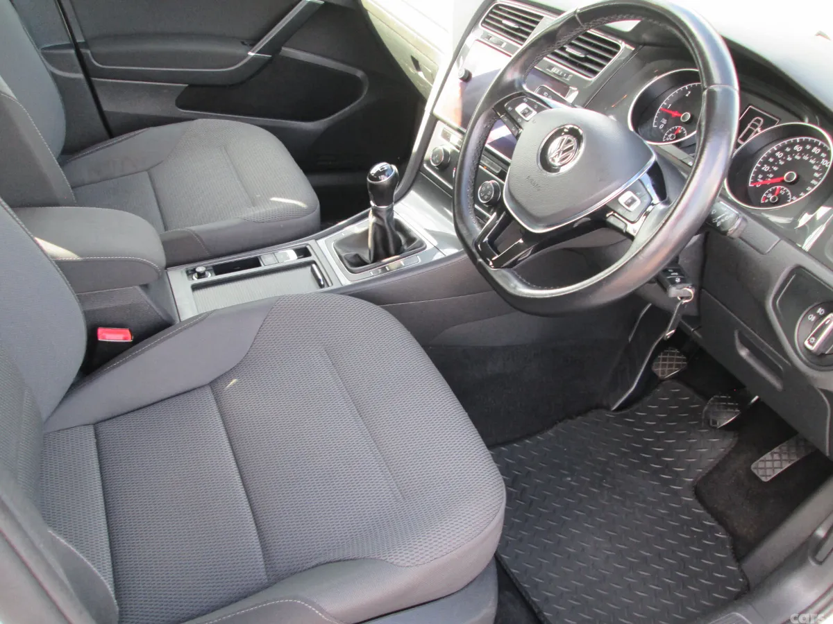 Volkswagen Golf Estate, Diesel, 2019, White