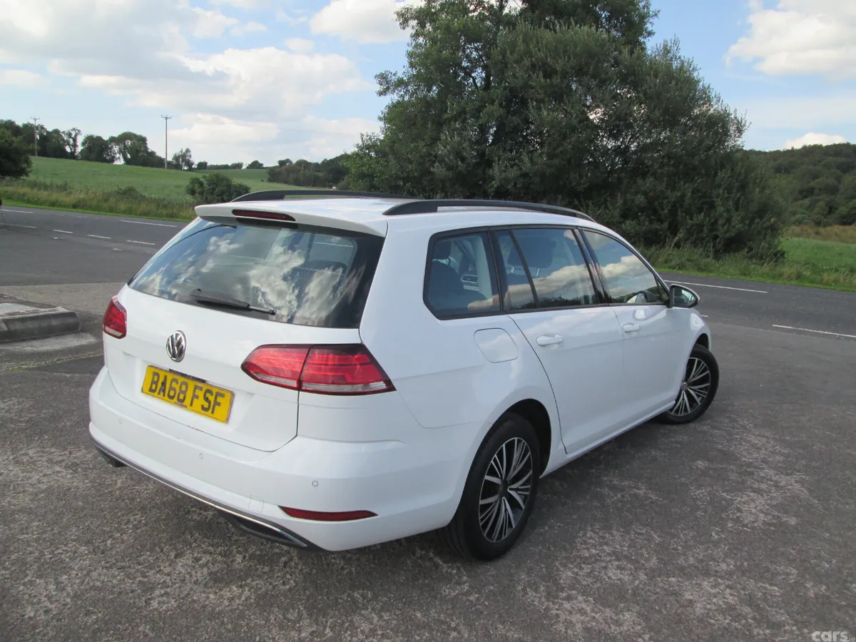 Volkswagen Golf Estate, Diesel, 2019, White
