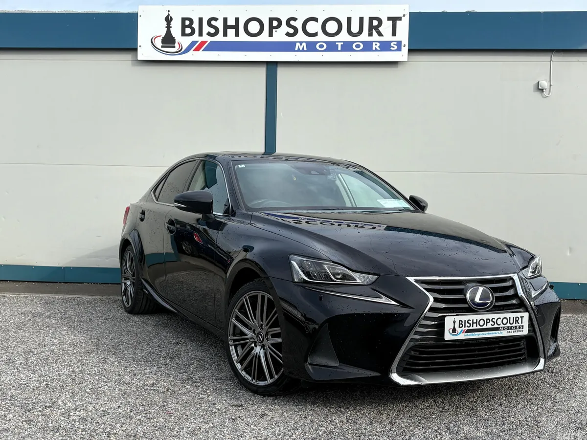 Lexus IS Saloon, Petrol Hybrid, 2017, Black