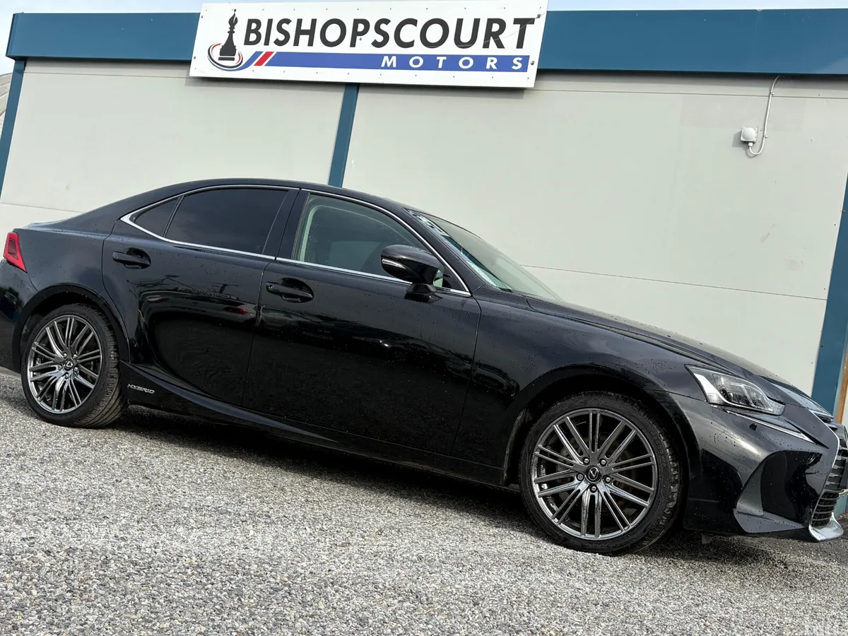 Lexus IS Saloon, Petrol Hybrid, 2017, Black