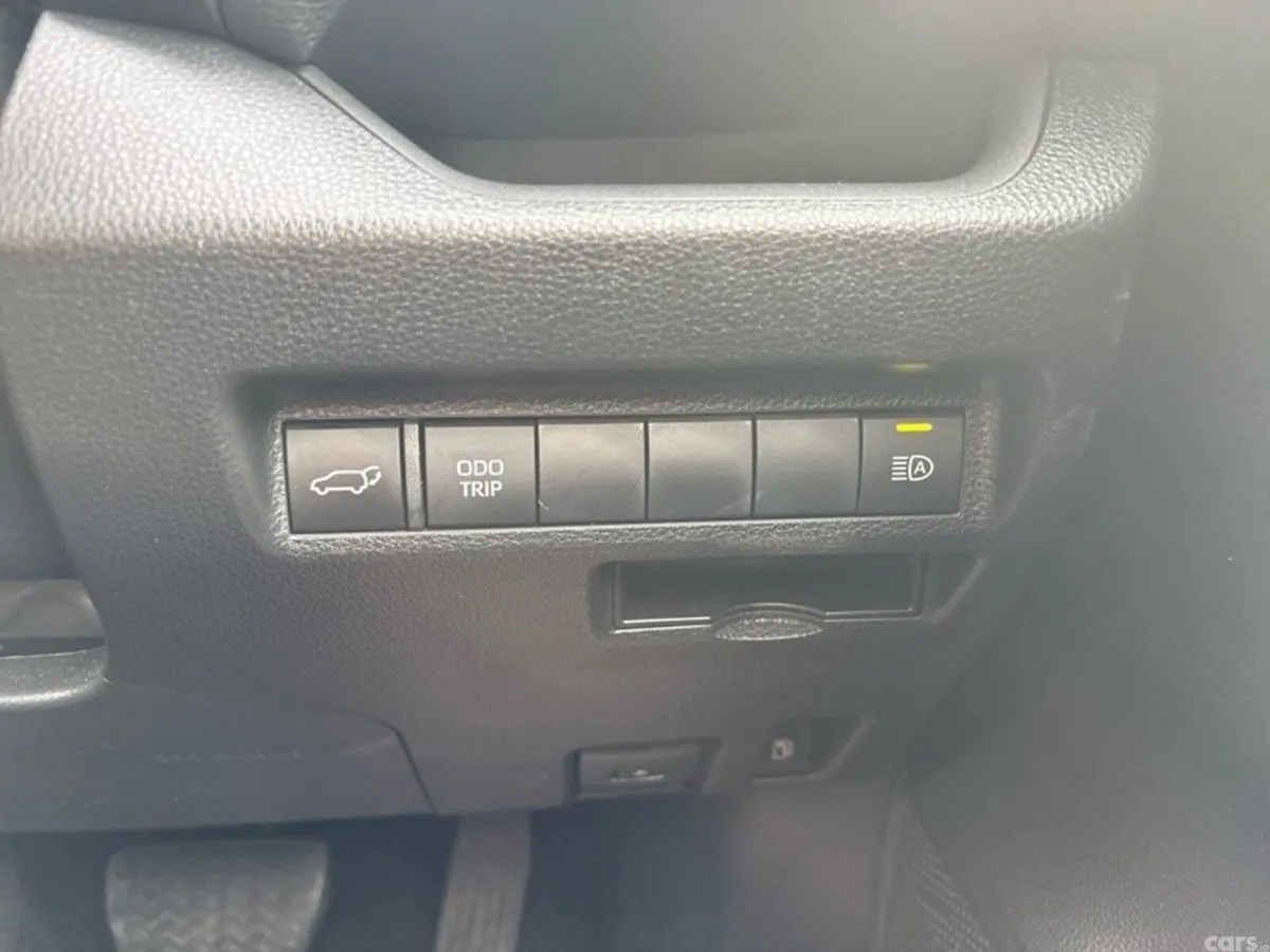 Toyota RAV4 SUV, Petrol Hybrid, 2025, Grey