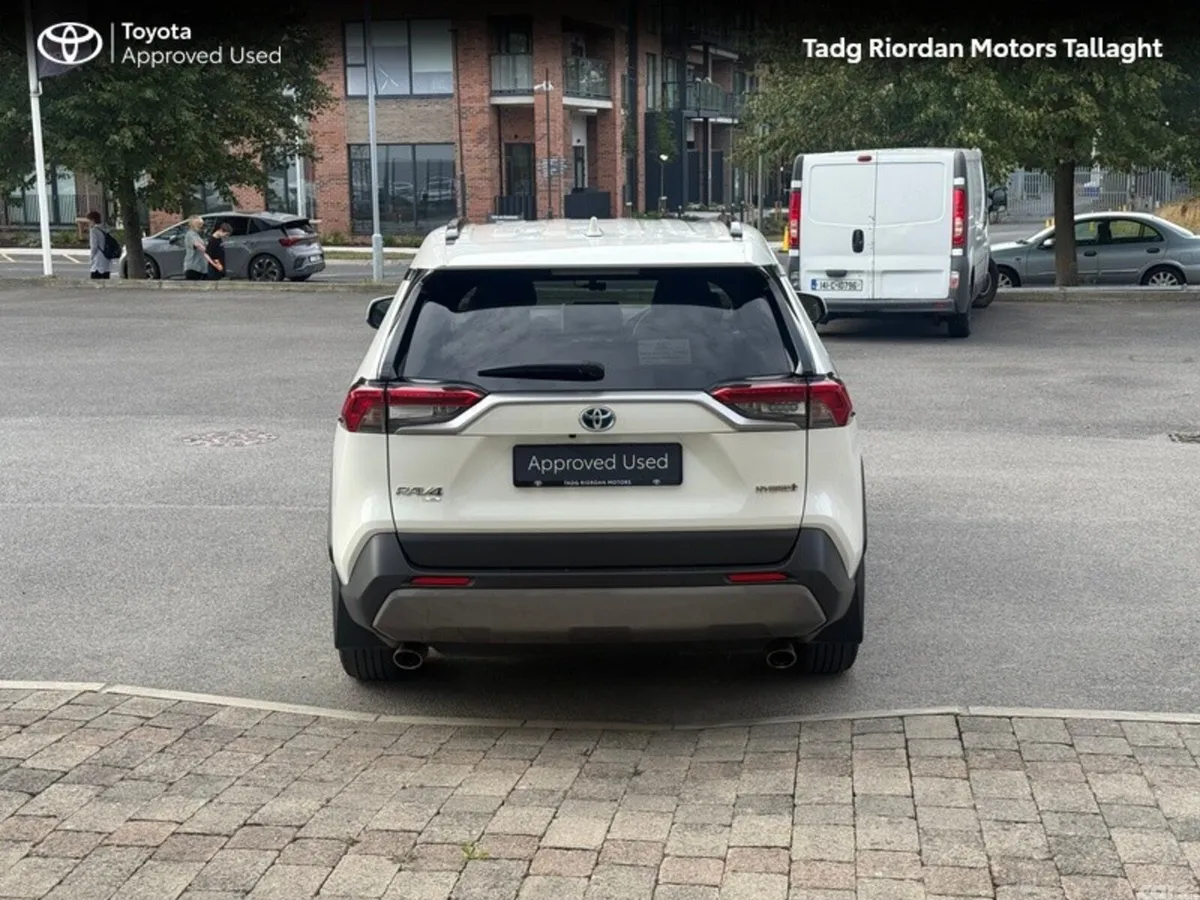 Toyota RAV4 SUV, Petrol Hybrid, 2022, White