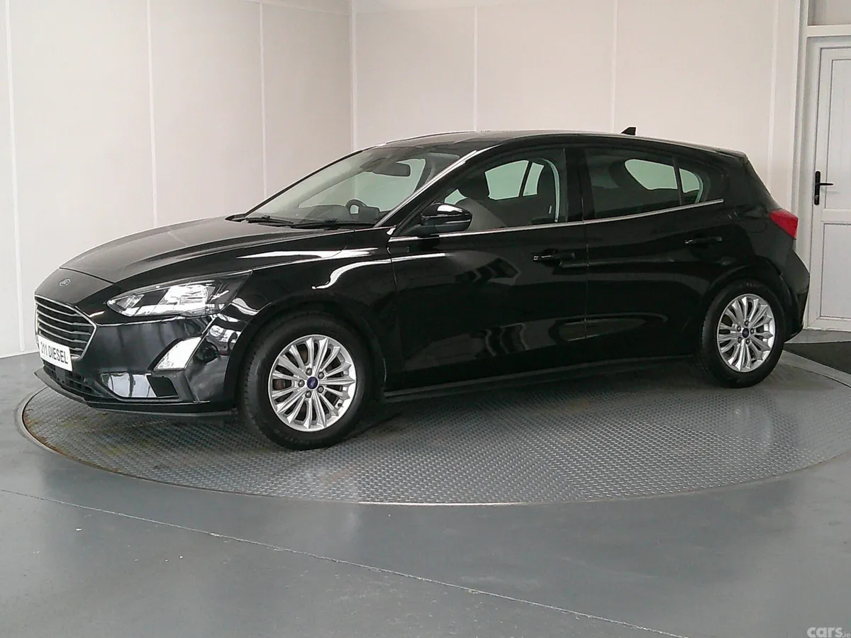 Ford Focus Hatchback, Diesel, 2021, Black