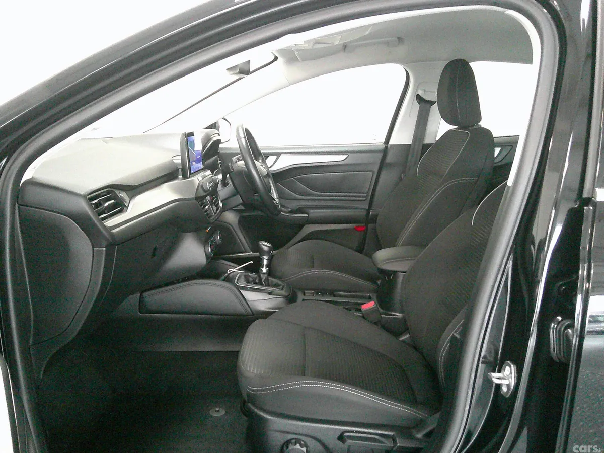 Ford Focus Hatchback, Diesel, 2021, Black