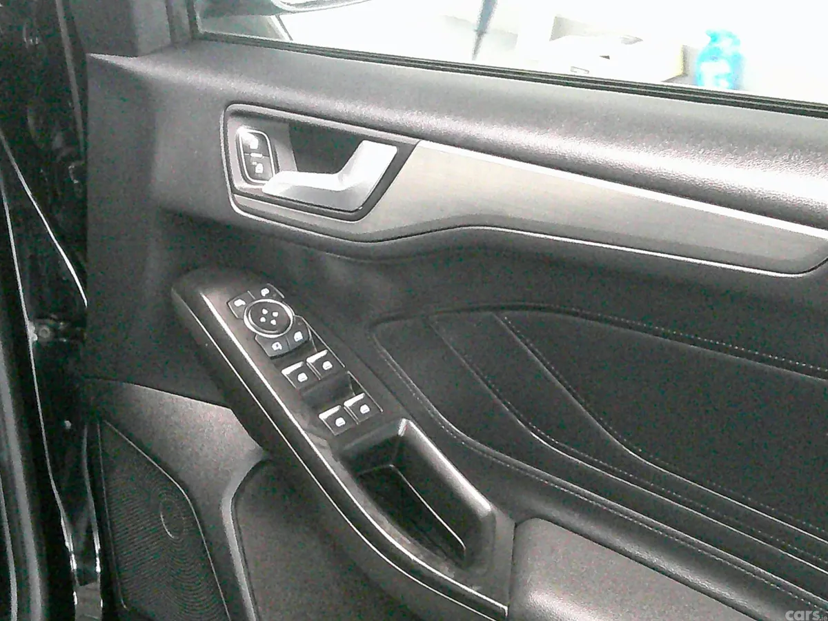 Ford Focus Hatchback, Diesel, 2021, Black