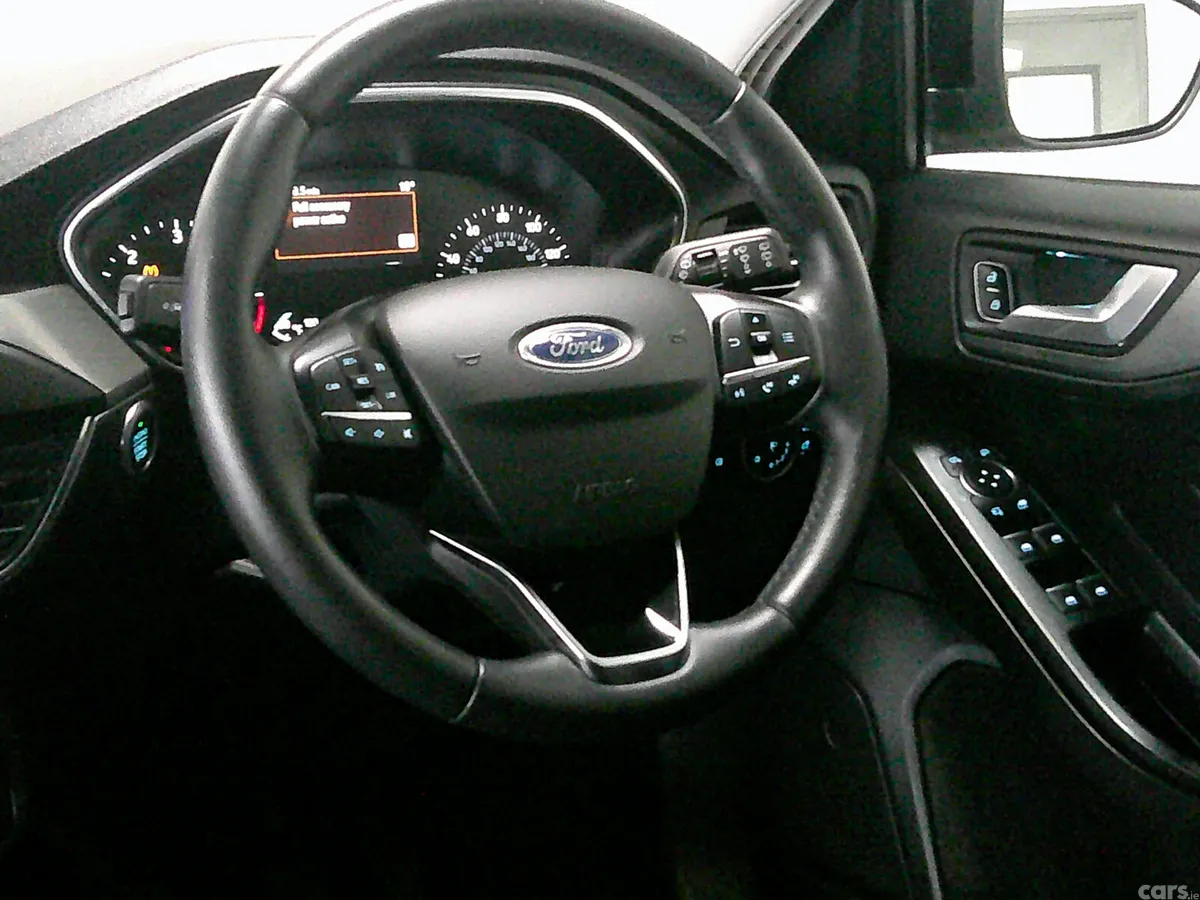 Ford Focus Hatchback, Diesel, 2021, Black