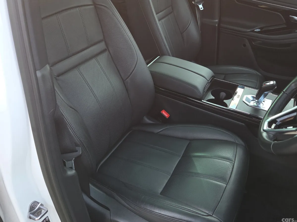 Land Rover Range Rover Evoque SUV, Petrol Hybrid, 2022, White