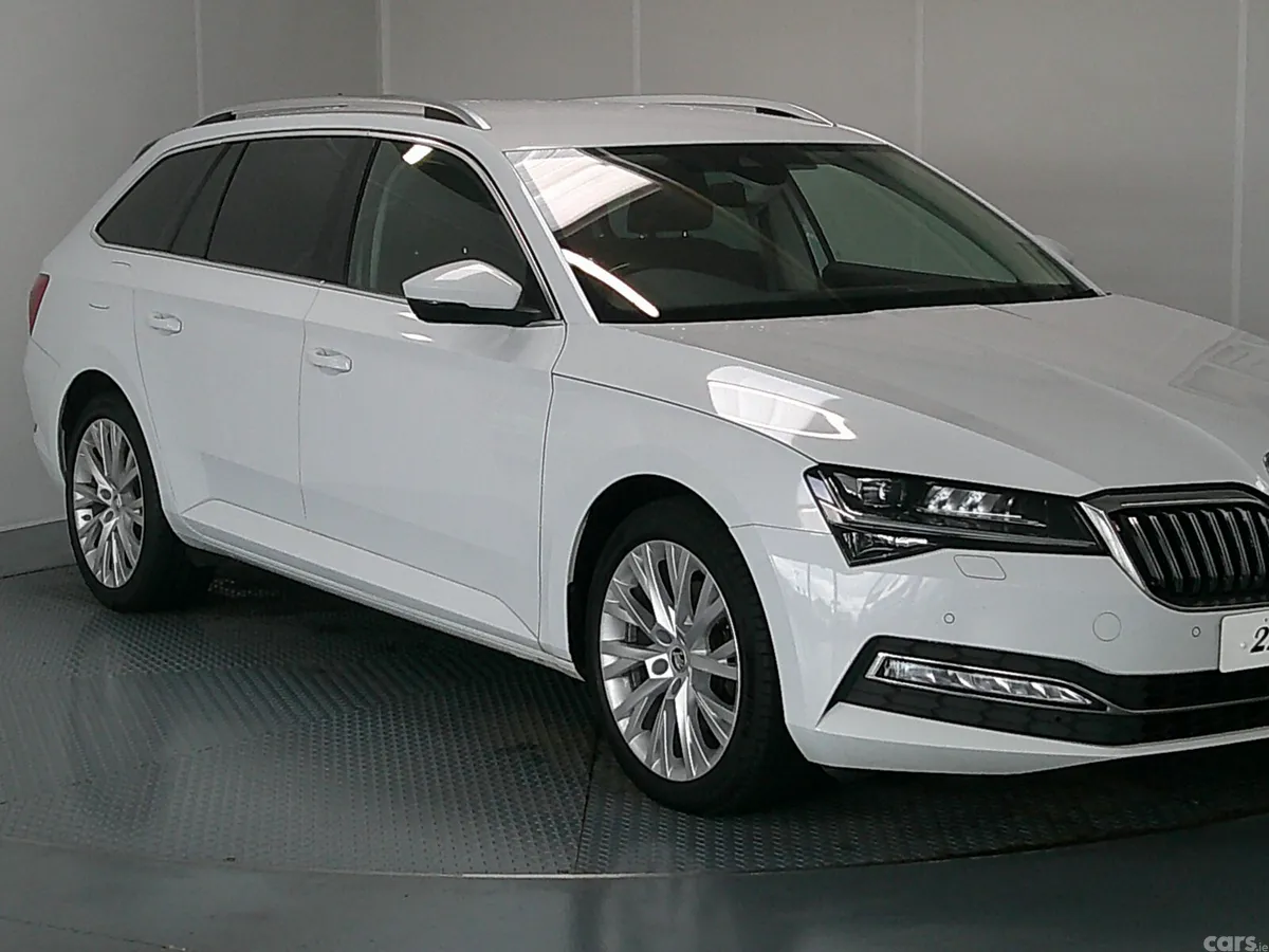 Skoda Superb Estate, Diesel, 2022, White