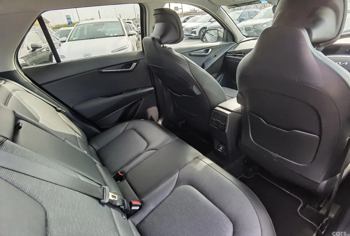 Kia Niro SUV, Petrol Plug-in Hybrid, 2023, Grey