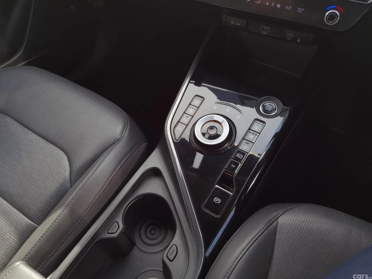 Kia Niro SUV, Petrol Plug-in Hybrid, 2023, Grey