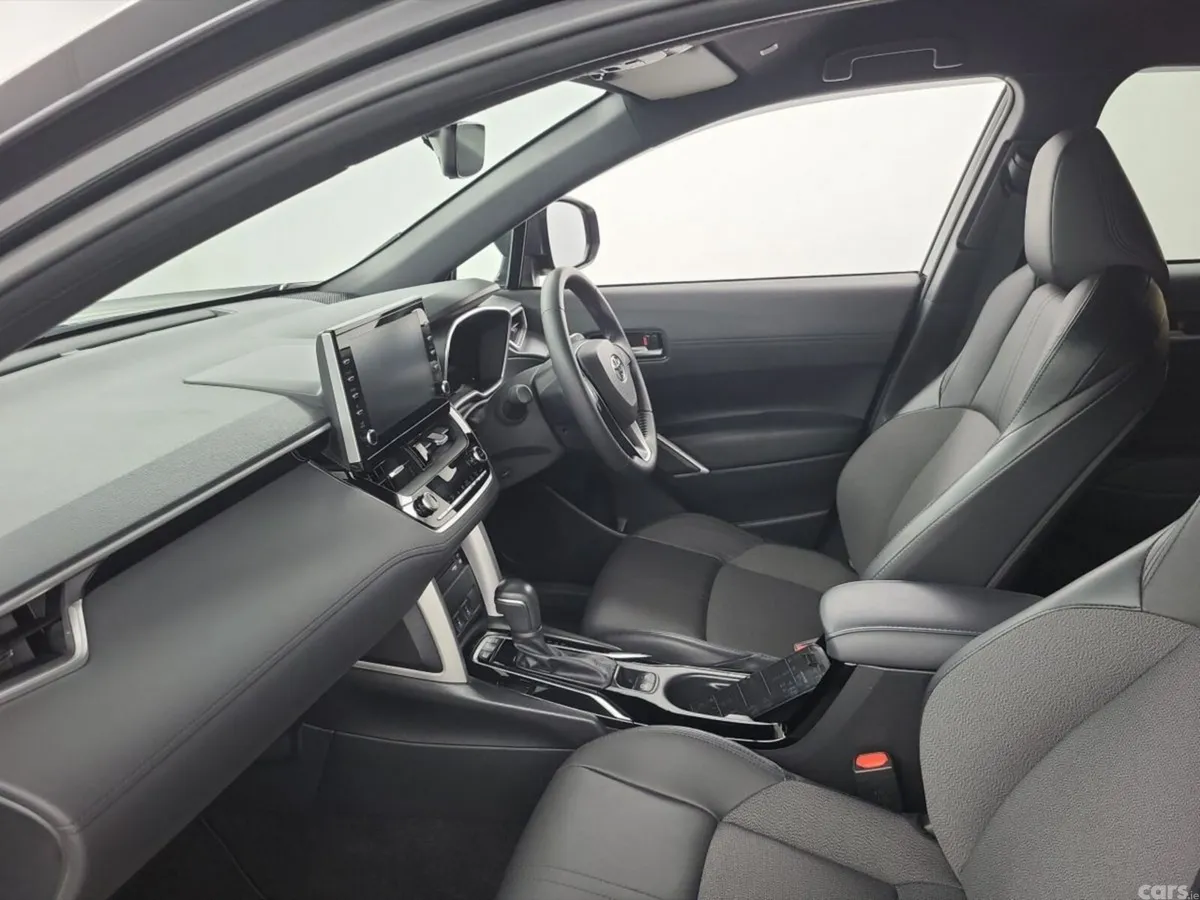 Toyota Corolla Cross SUV, Petrol Hybrid, 2023, Black