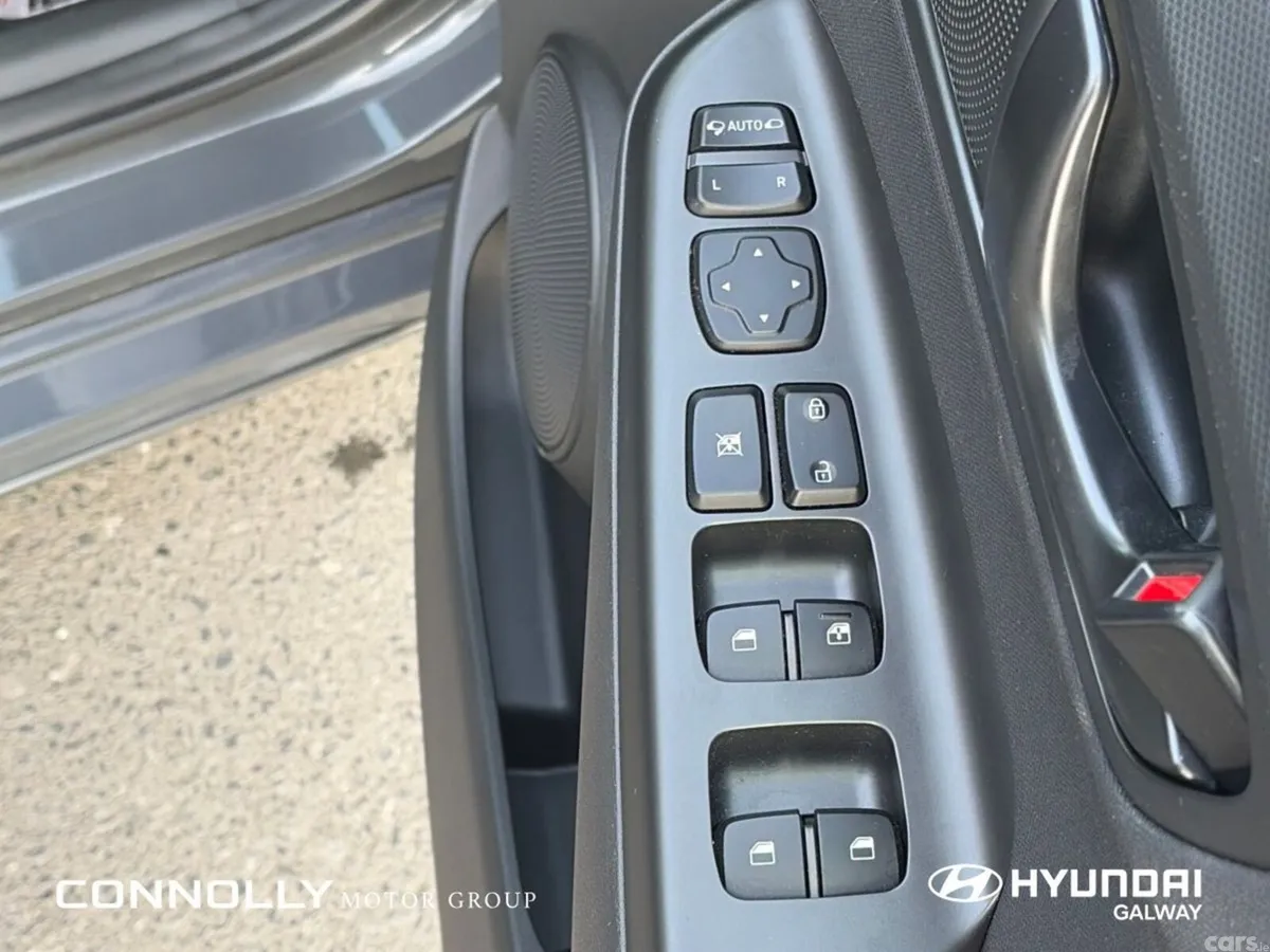 Hyundai KONA MPV, Petrol, 2023, Grey