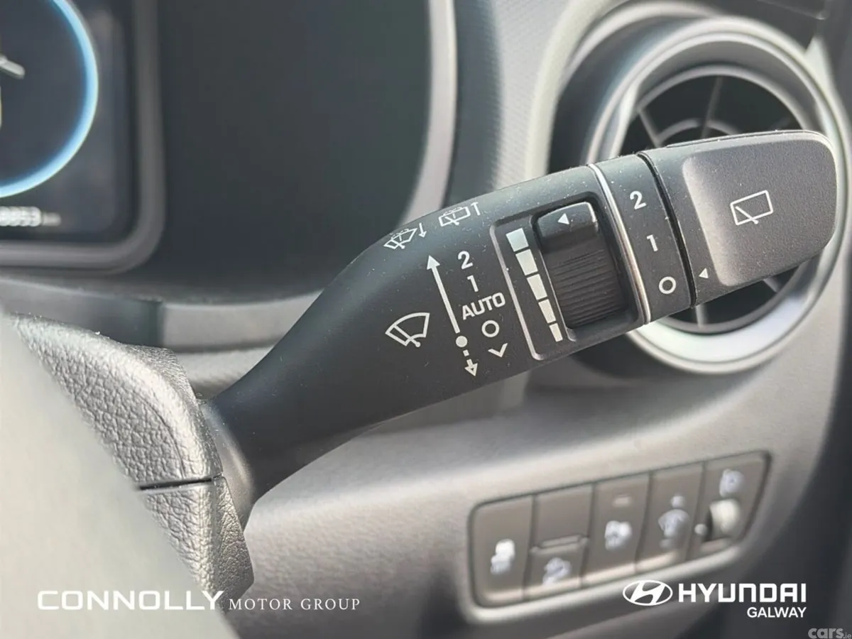 Hyundai KONA MPV, Petrol, 2023, Grey