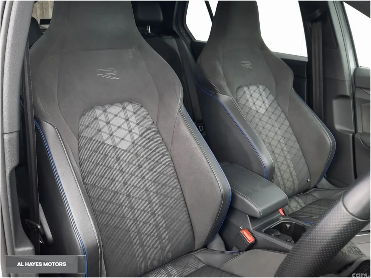 Volkswagen Golf Hatchback, Diesel, 2025, Grey