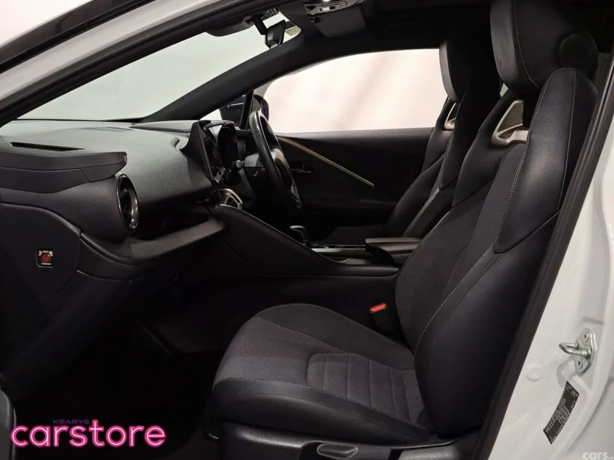 Toyota C-HR Hatchback, Petrol Hybrid, 2024, White