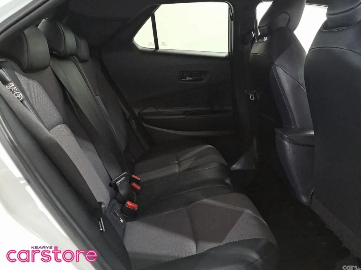 Toyota C-HR Hatchback, Petrol Hybrid, 2024, White