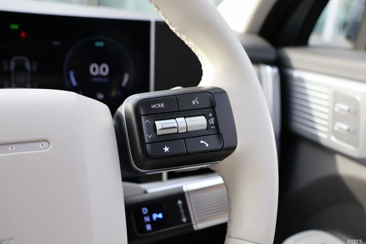 Hyundai Santa Fe SUV, Petrol Plug-in Hybrid, 2025, Blue