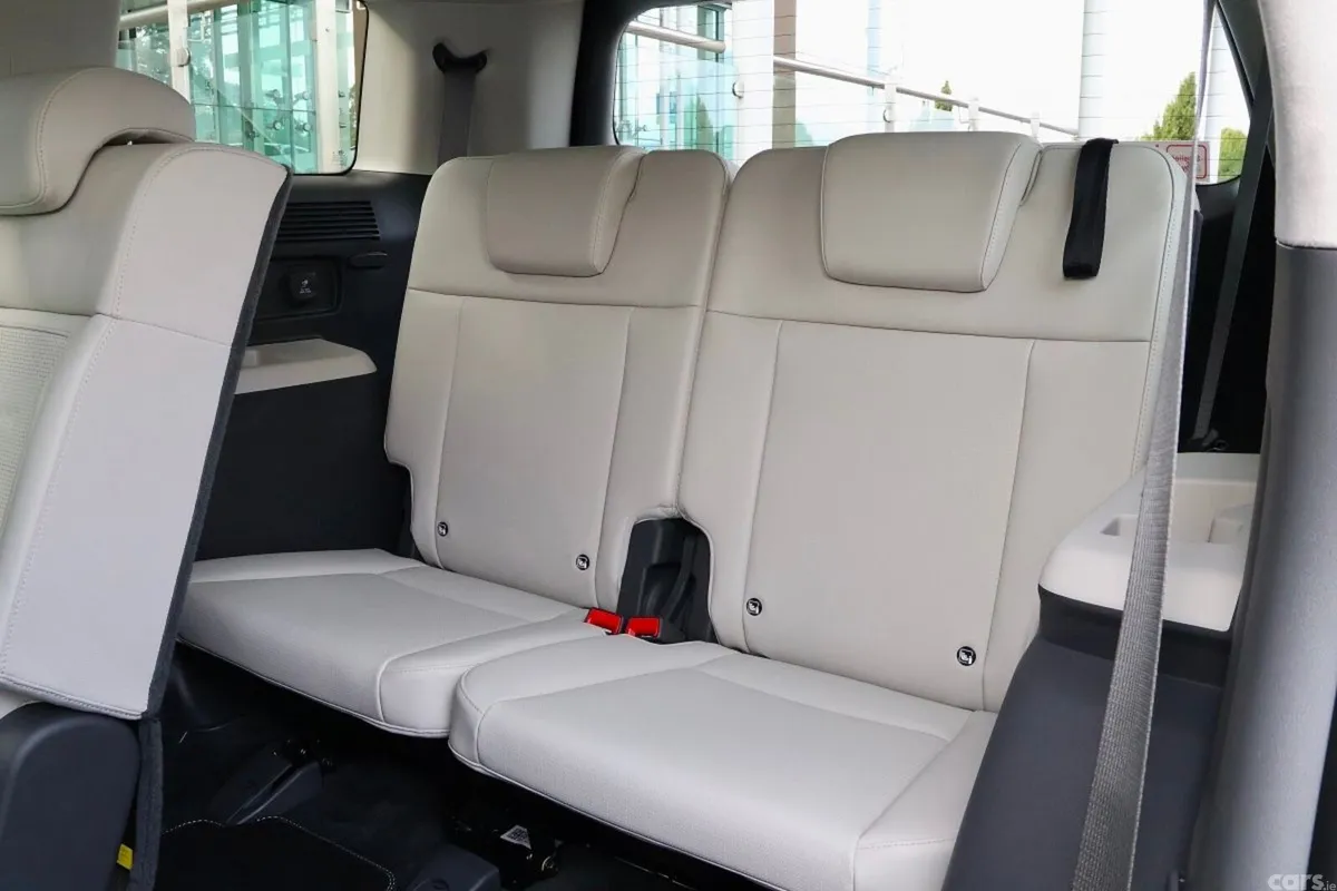 Hyundai Santa Fe SUV, Petrol Plug-in Hybrid, 2025, Blue