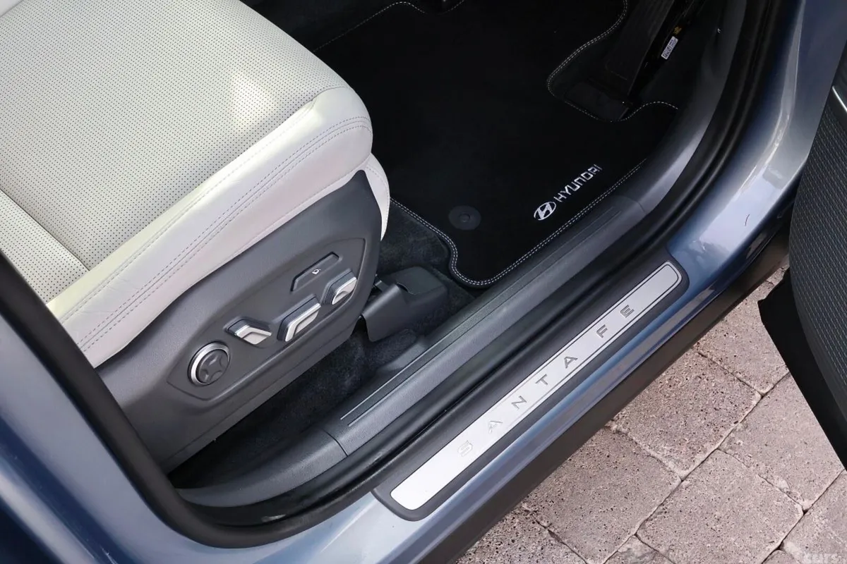 Hyundai Santa Fe SUV, Petrol Plug-in Hybrid, 2025, Blue